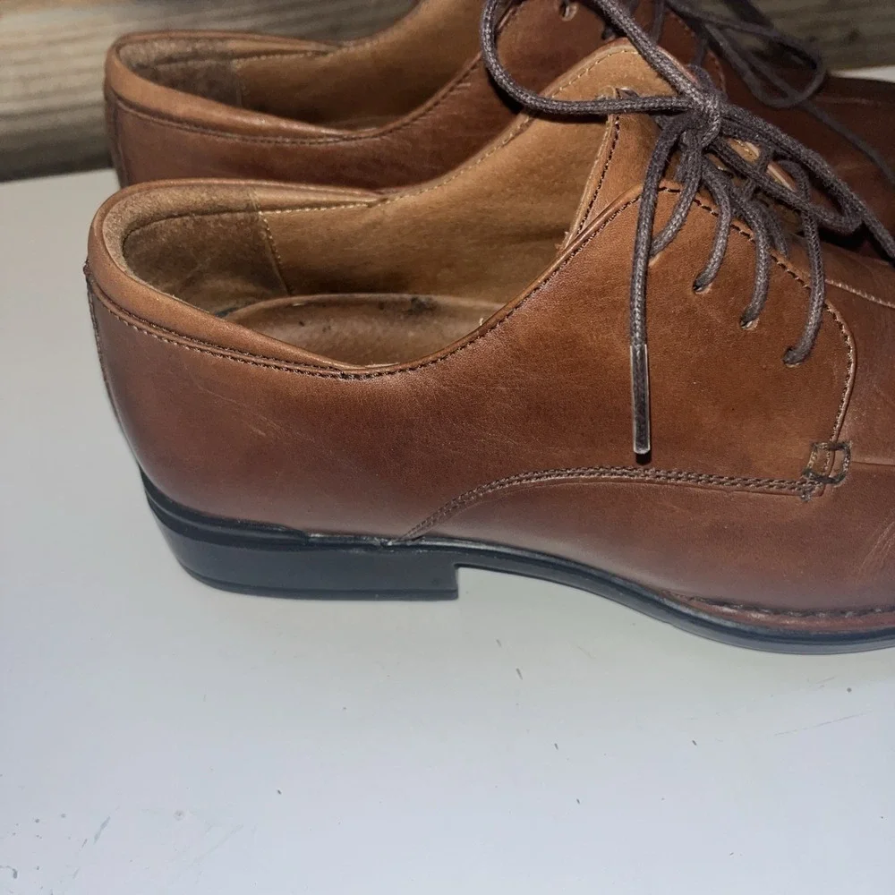 Rockport mens dress shoe brown size 8M  leather upper tie Square Toe‎